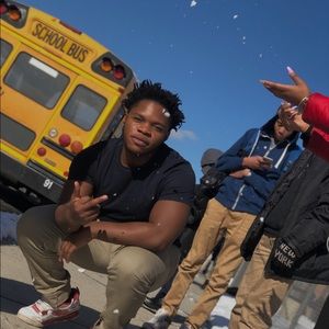 Meet your Posher, Tishi